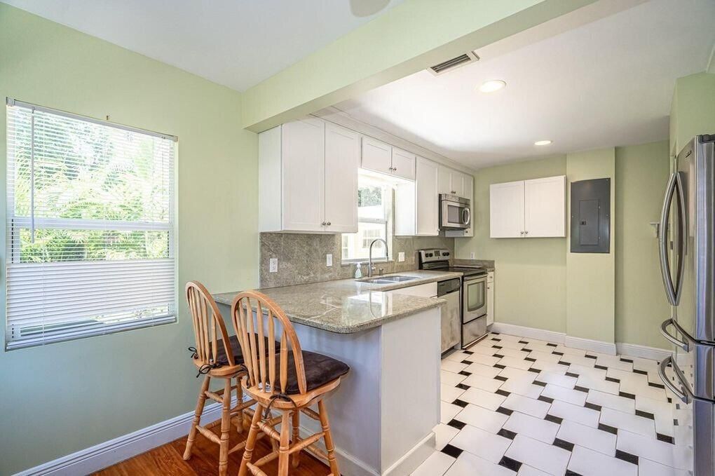 На продажу: $715,000 (0 спален, 0 ванн, 1758 Квадратных фут)