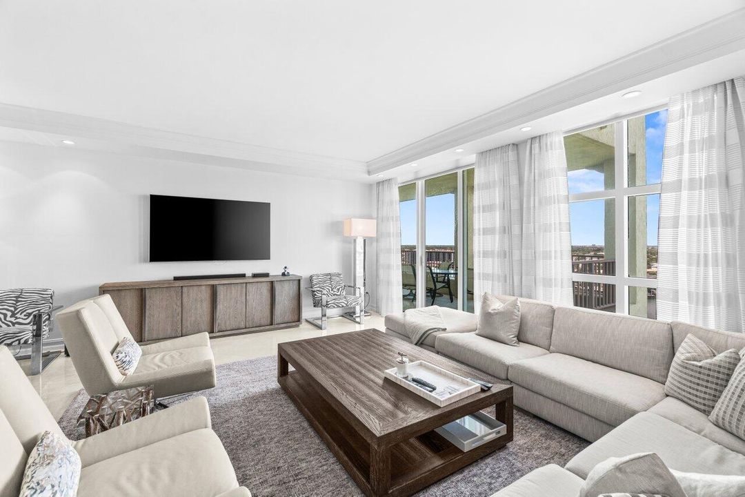 Active With Contract: $1,450,000 (2 beds, 2 baths, 2292 Square Feet)