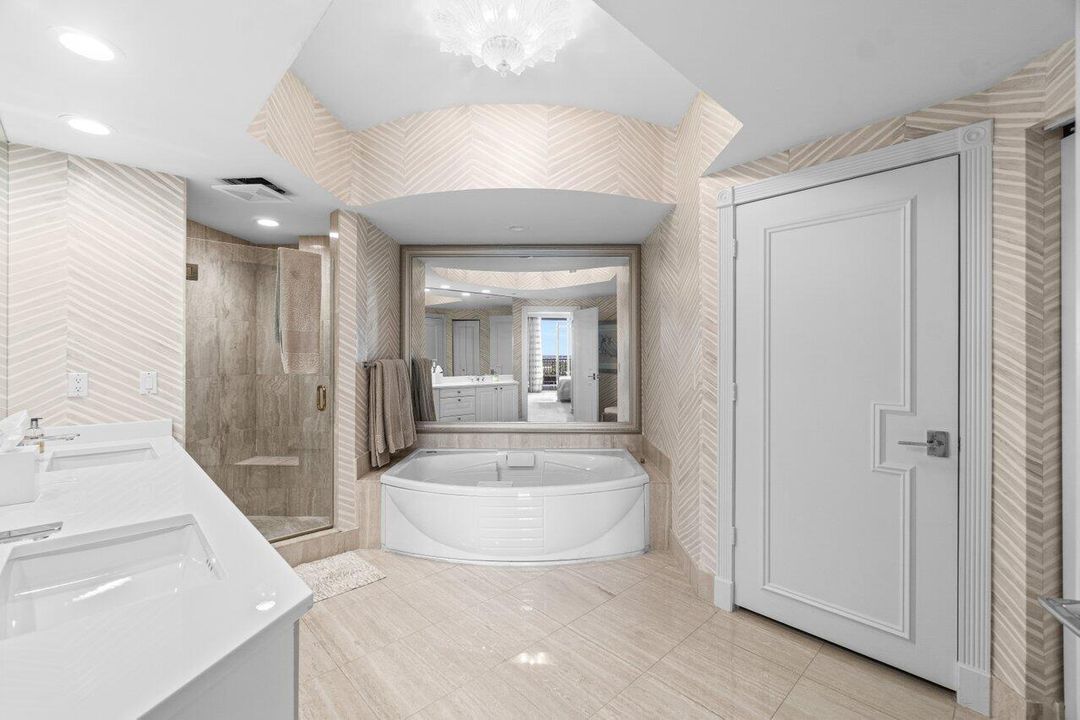 Active With Contract: $1,450,000 (2 beds, 2 baths, 2292 Square Feet)