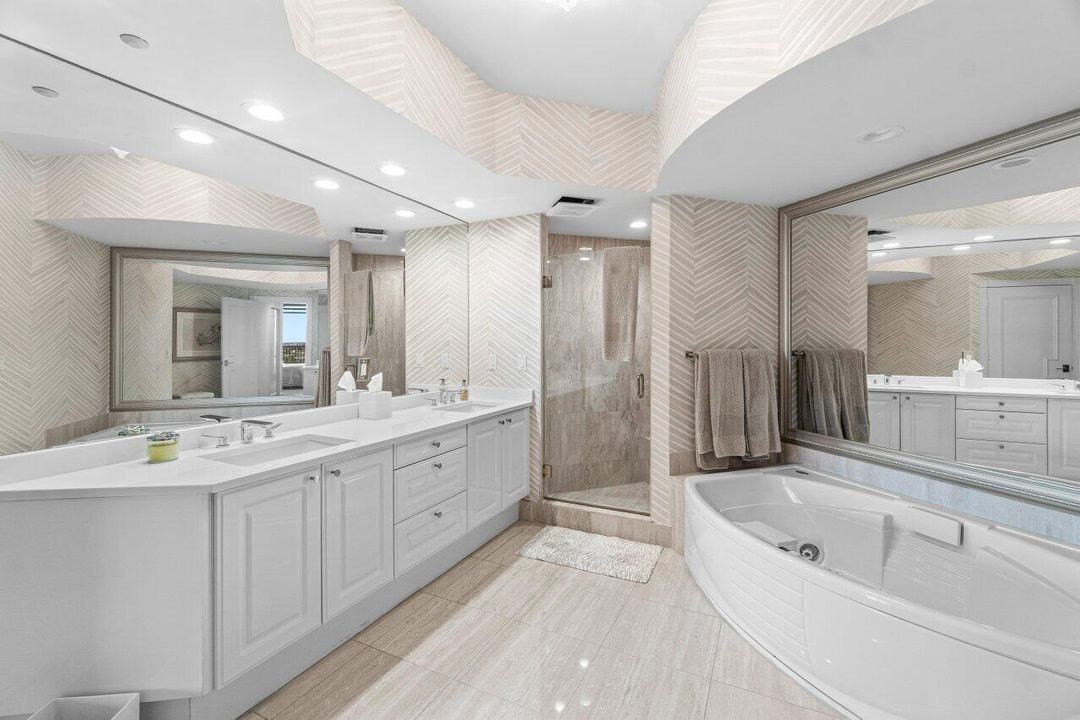 Active With Contract: $1,450,000 (2 beds, 2 baths, 2292 Square Feet)