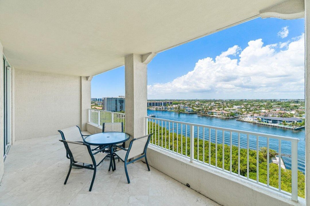 Active With Contract: $1,450,000 (2 beds, 2 baths, 2292 Square Feet)