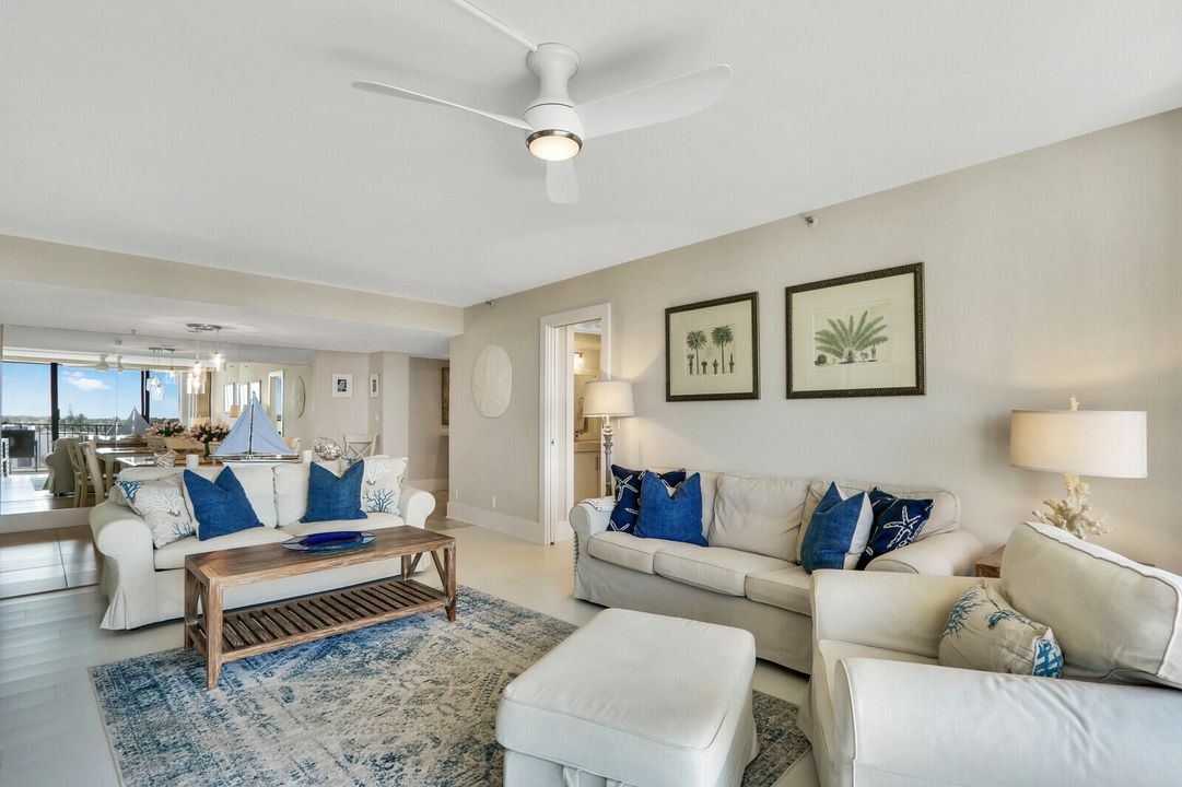 Под контрактом: $635,000 (2 спален, 2 ванн, 1306 Квадратных фут)