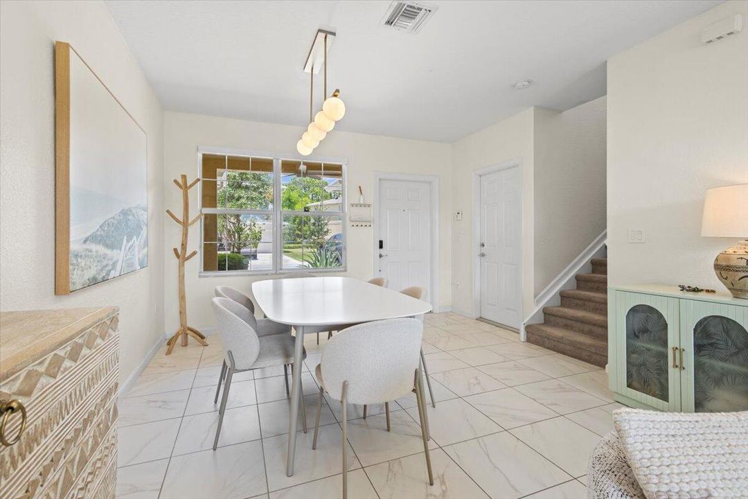 For Sale: $313,000 (3 beds, 2 baths, 1477 Square Feet)