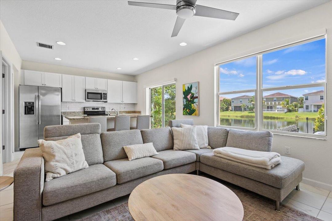 For Sale: $313,000 (3 beds, 2 baths, 1477 Square Feet)