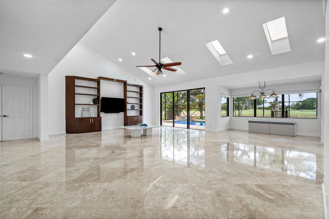 В аренду: $11,000 (3 спален, 3 ванн, 3123 Квадратных фут)