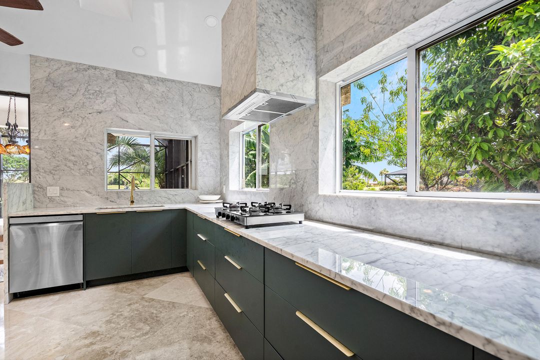 В аренду: $11,000 (3 спален, 3 ванн, 3123 Квадратных фут)