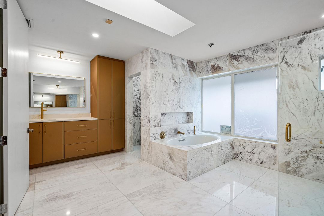 В аренду: $11,000 (3 спален, 3 ванн, 3123 Квадратных фут)