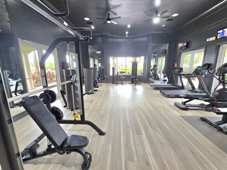 For Sale: $313,000 (3 beds, 2 baths, 1477 Square Feet)