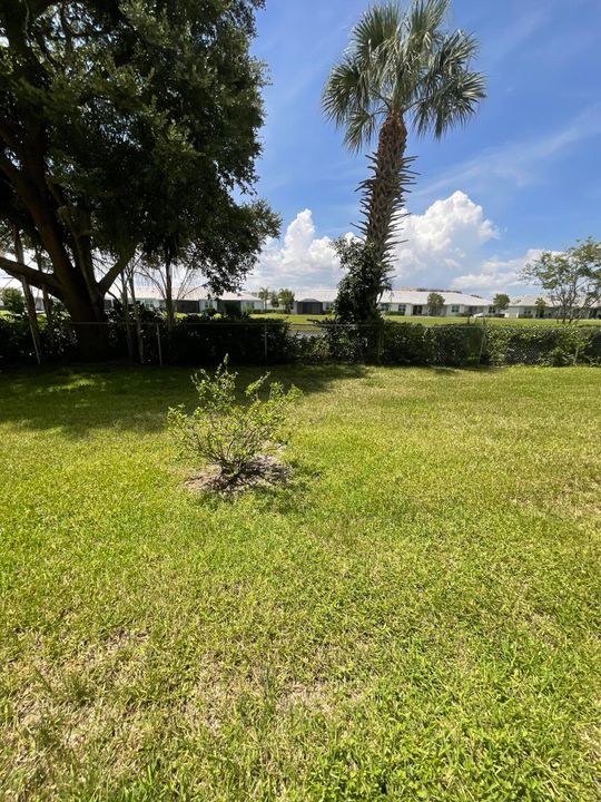 Active With Contract: $1,600 (2 beds, 2 baths, 1006 Square Feet)