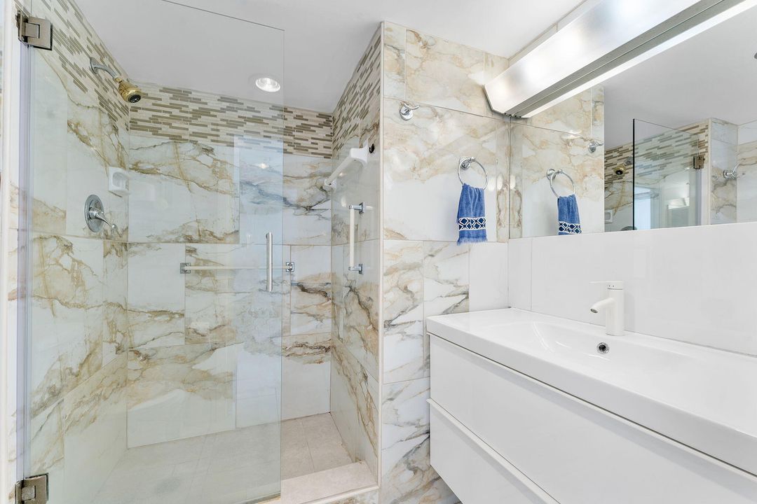 Active With Contract: $220,000 (3 beds, 2 baths, 1316 Square Feet)