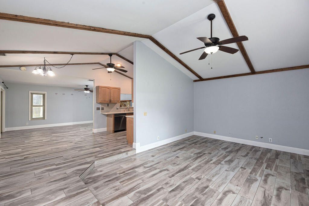 For Sale: $479,000 (4 beds, 2 baths, 1822 Square Feet)