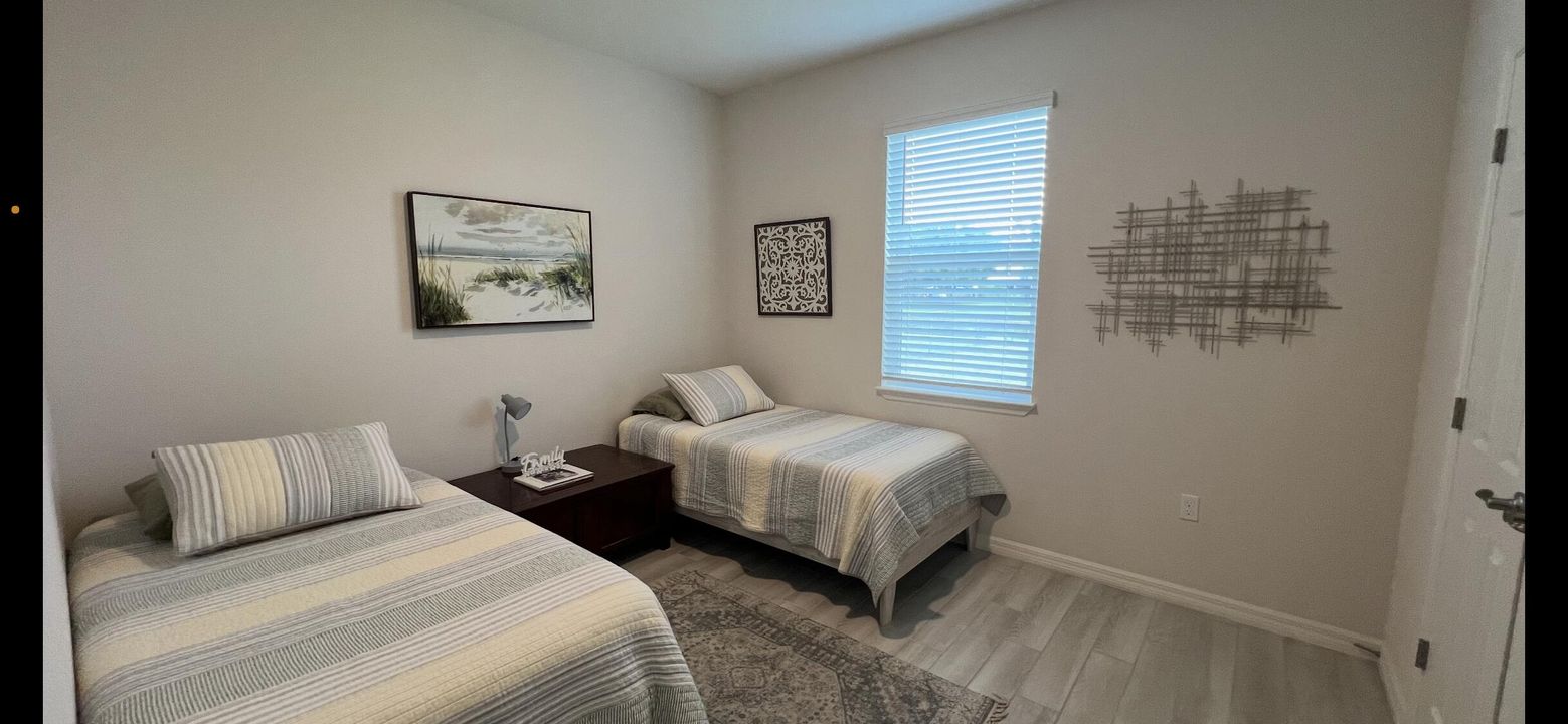 出租: $3,200 (3 贝兹, 2 浴室, 2040 平方英尺)