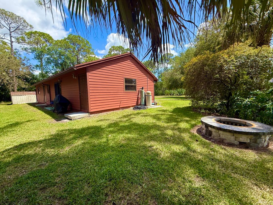 合同活跃: $500,000 (3 贝兹, 2 浴室, 1511 平方英尺)