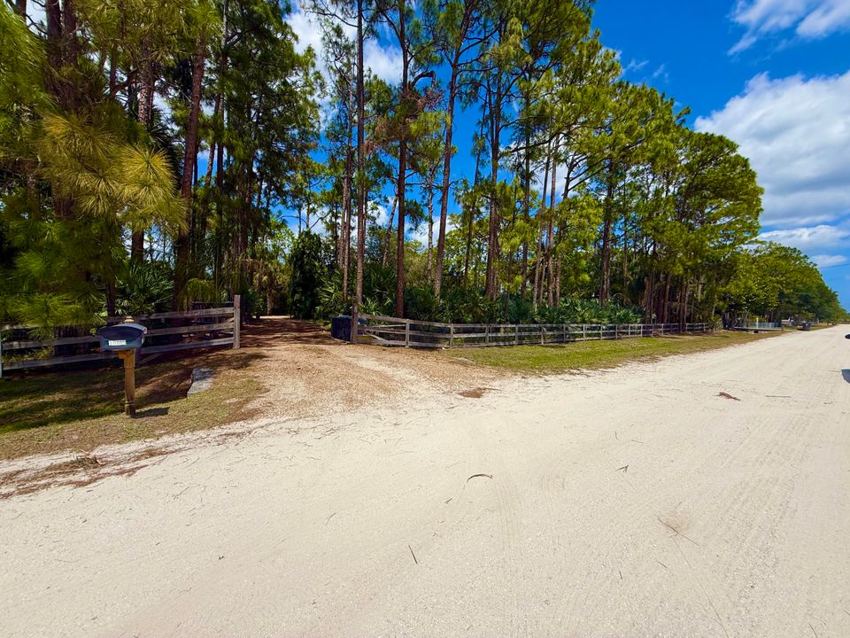 合同活跃: $500,000 (3 贝兹, 2 浴室, 1511 平方英尺)