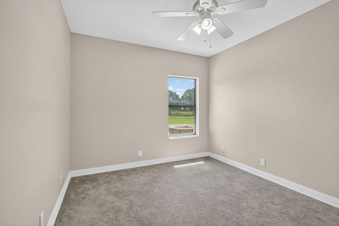 En Venta: $654,900 (4 camas, 3 baños, 2355 Pies cuadrados)