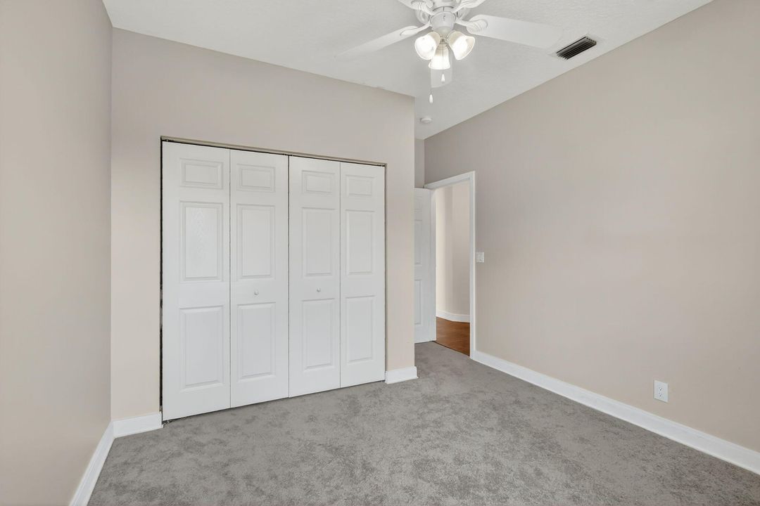 En Venta: $654,900 (4 camas, 3 baños, 2355 Pies cuadrados)