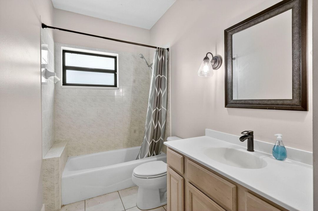 En Venta: $654,900 (4 camas, 3 baños, 2355 Pies cuadrados)