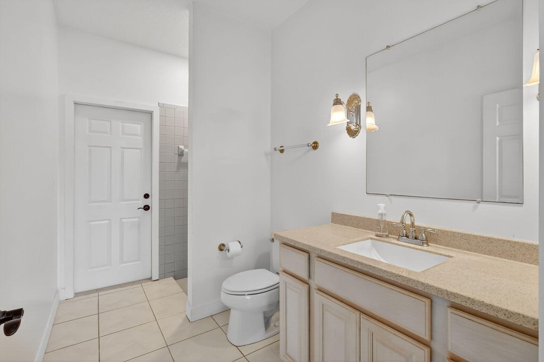 En Venta: $654,900 (4 camas, 3 baños, 2355 Pies cuadrados)