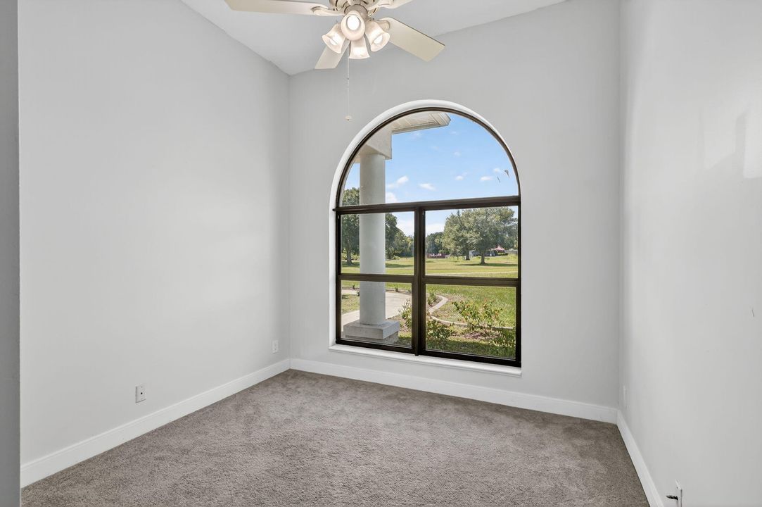 En Venta: $654,900 (4 camas, 3 baños, 2355 Pies cuadrados)