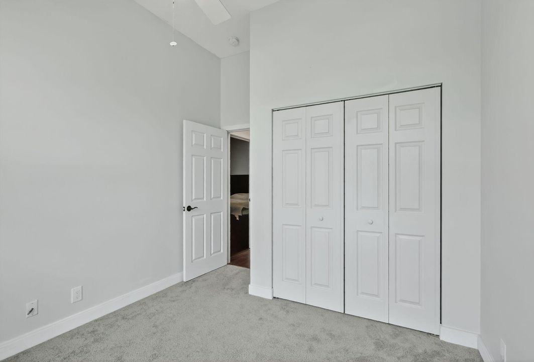 En Venta: $654,900 (4 camas, 3 baños, 2355 Pies cuadrados)