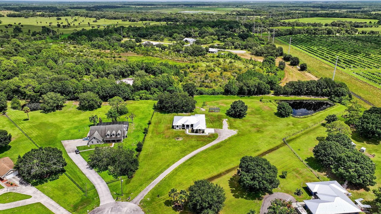 En Venta: $654,900 (4 camas, 3 baños, 2355 Pies cuadrados)