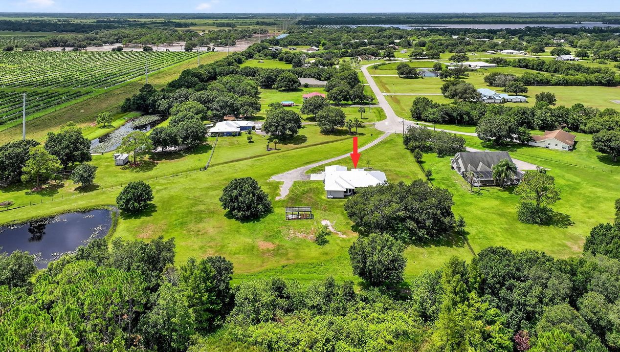 En Venta: $654,900 (4 camas, 3 baños, 2355 Pies cuadrados)