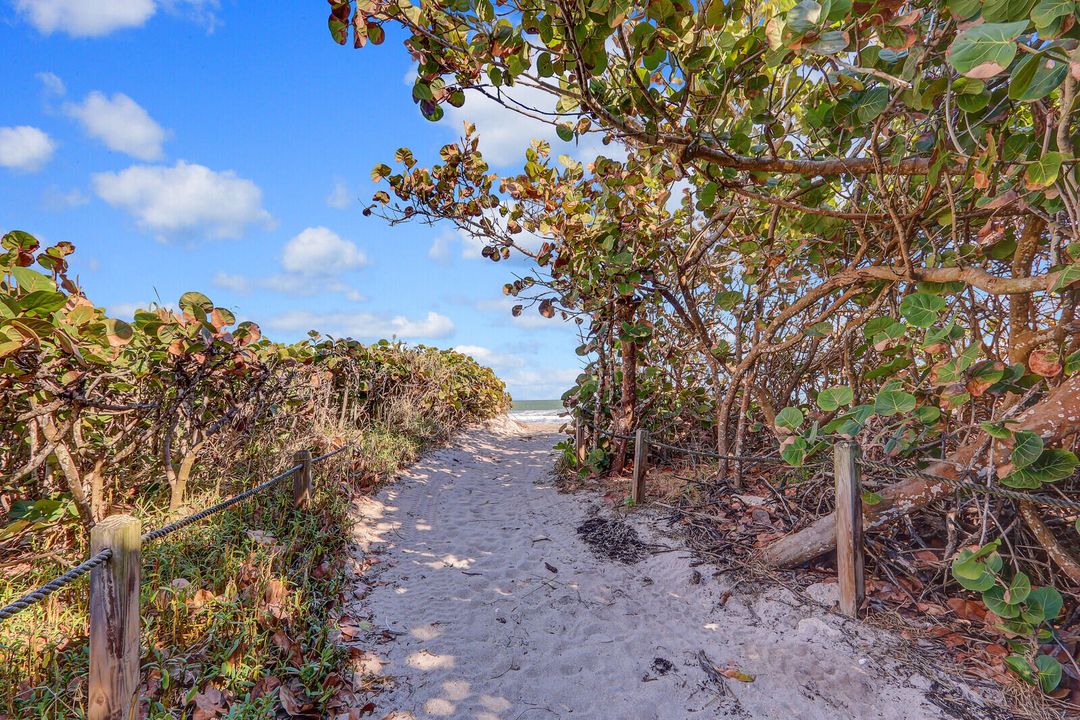 待售: $725,000 (3 贝兹, 3 浴室, 2327 平方英尺)