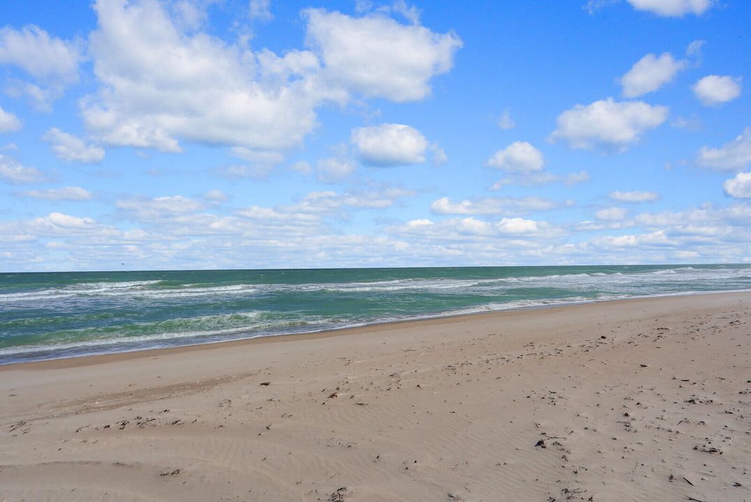 待售: $725,000 (3 贝兹, 3 浴室, 2327 平方英尺)