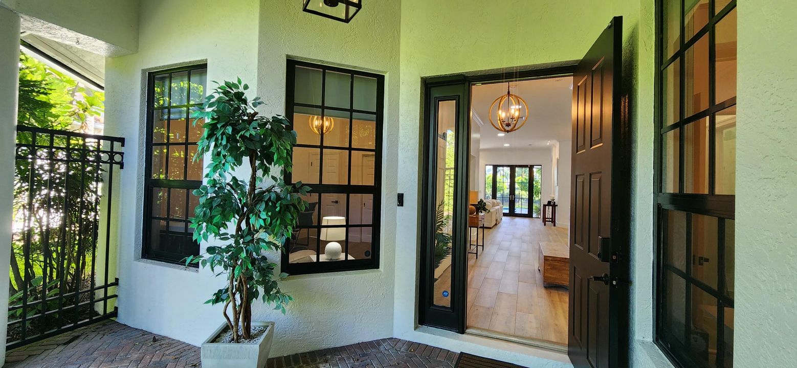 For Sale: $1,870,000 (3 beds, 3 baths, 2017 Square Feet)