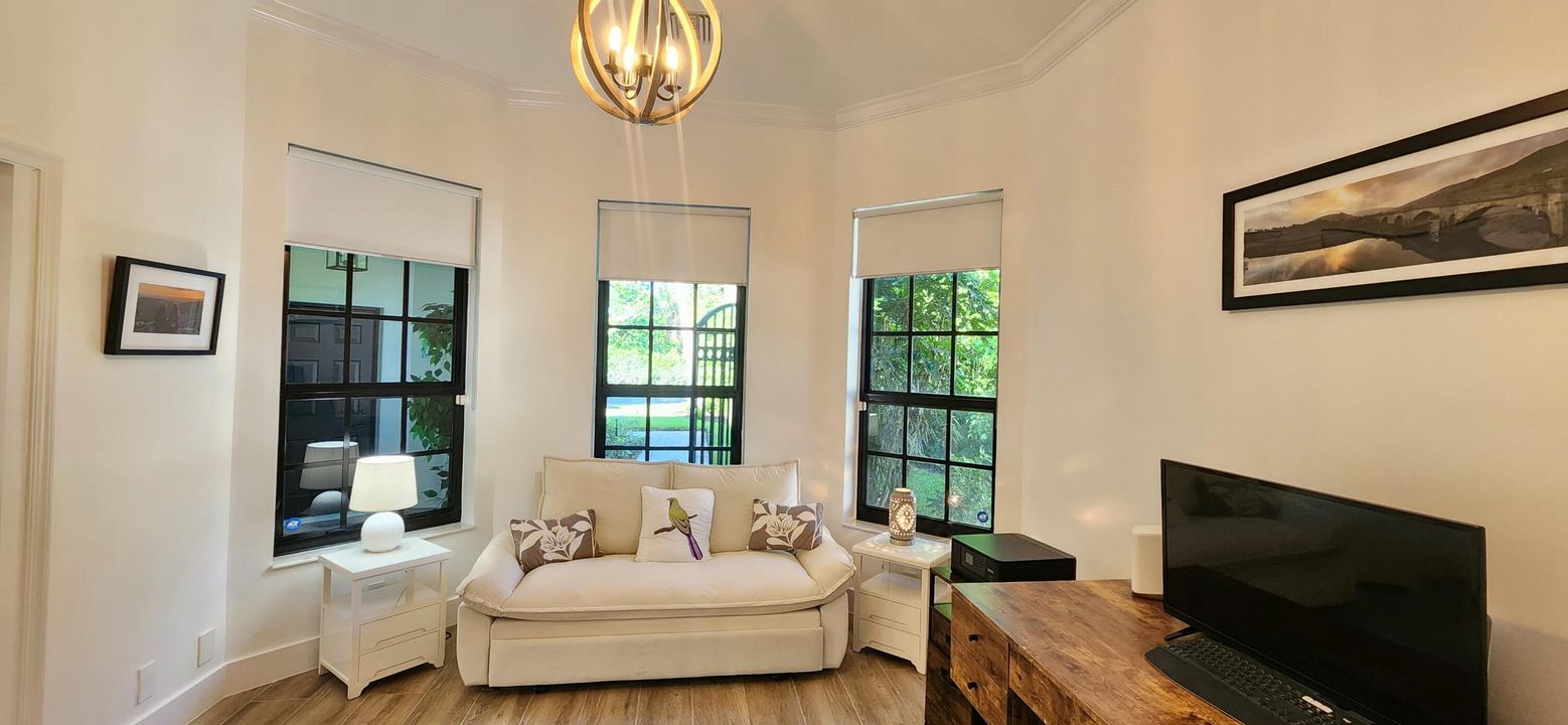 For Sale: $1,870,000 (3 beds, 3 baths, 2017 Square Feet)