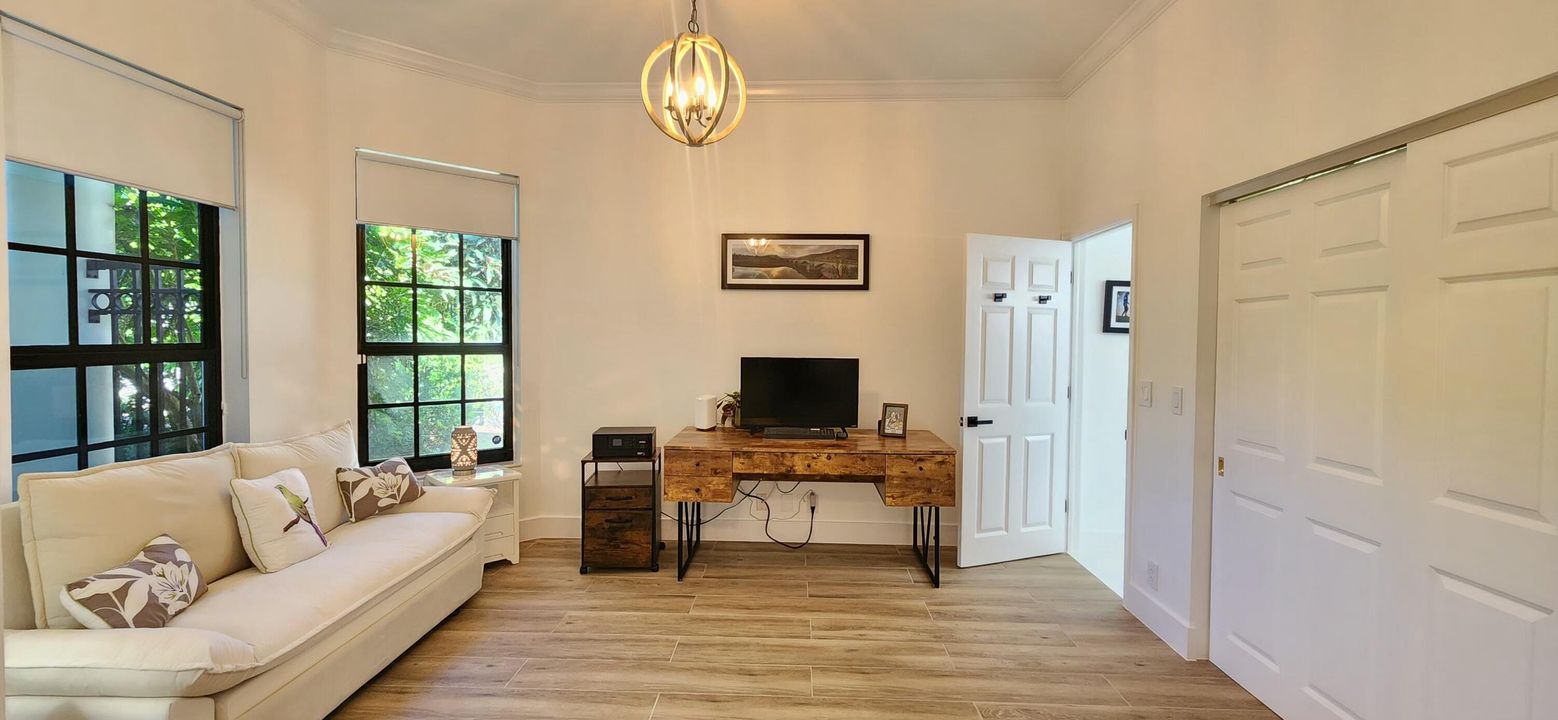 For Sale: $1,870,000 (3 beds, 3 baths, 2017 Square Feet)