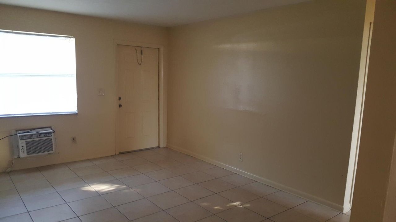 Active With Contract: $370,000 (0 beds, 0 baths, 1404 Square Feet)