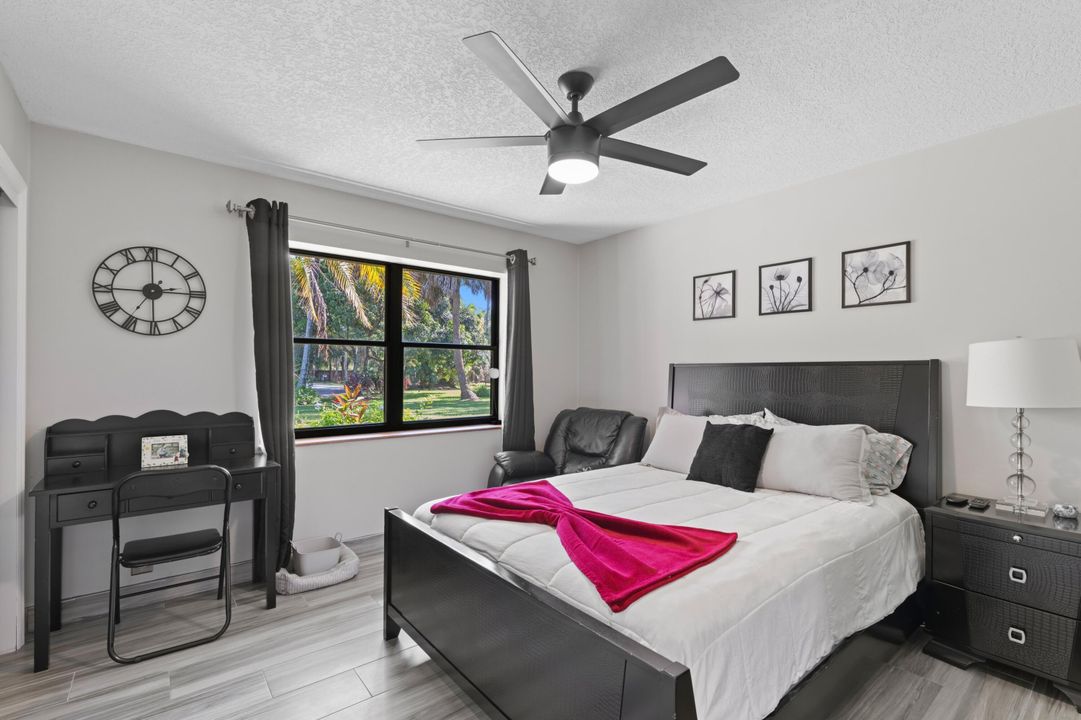 Activo con contrato: $1,899,000 (5 camas, 4 baños, 6000 Pies cuadrados)