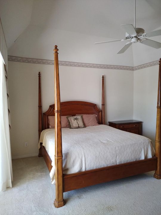 Activo con contrato: $699,500 (3 camas, 2 baños, 2303 Pies cuadrados)