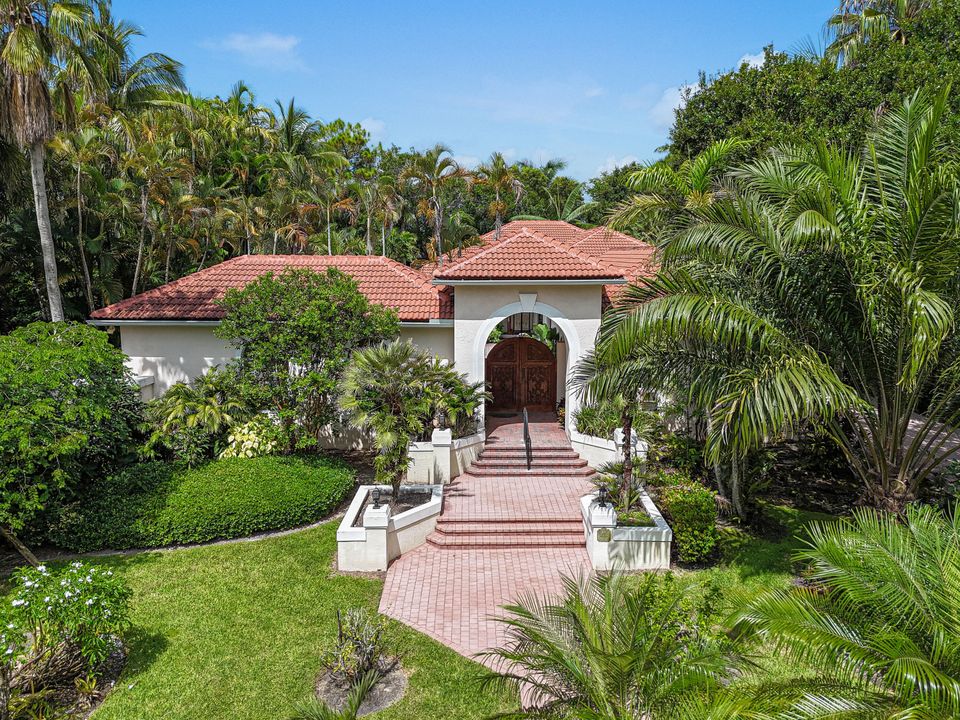 最近售出: $1,500,000 (3 贝兹, 3 浴室, 3647 平方英尺)