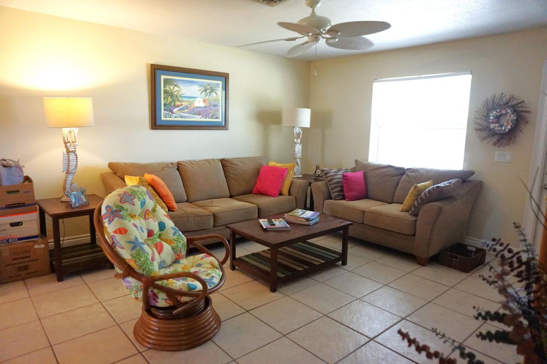 Activo con contrato: $2,700 (3 camas, 2 baños, 1014 Pies cuadrados)