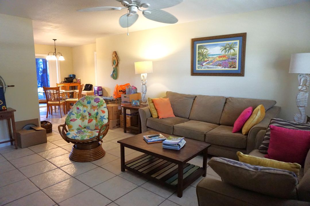 Activo con contrato: $2,700 (3 camas, 2 baños, 1014 Pies cuadrados)