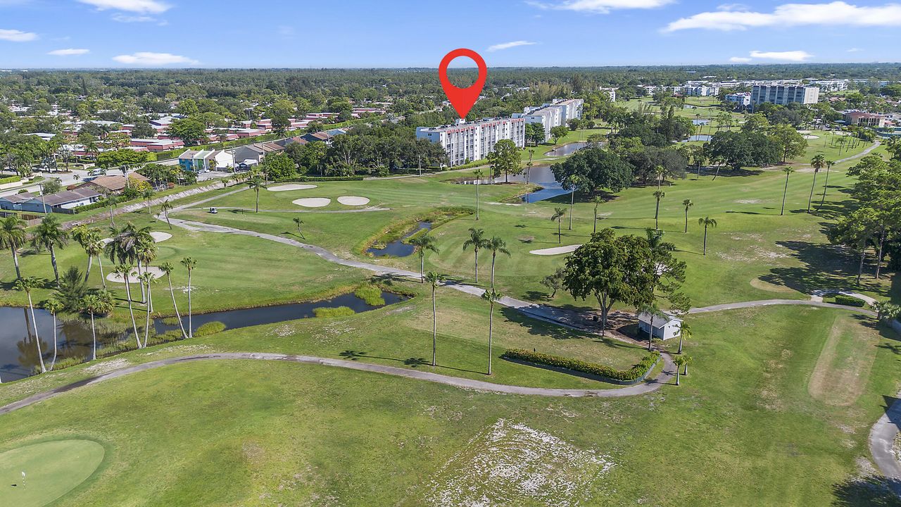 Active With Contract: $165,000 (2 beds, 2 baths, 1103 Square Feet)