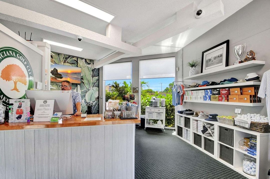 Active With Contract: $165,000 (2 beds, 2 baths, 1103 Square Feet)