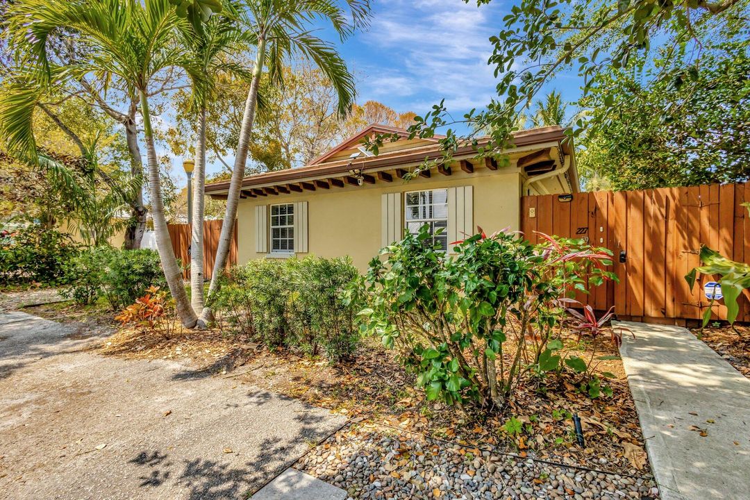 На продажу: $1,095,000 (0 спален, 0 ванн, 1392 Квадратных фут)