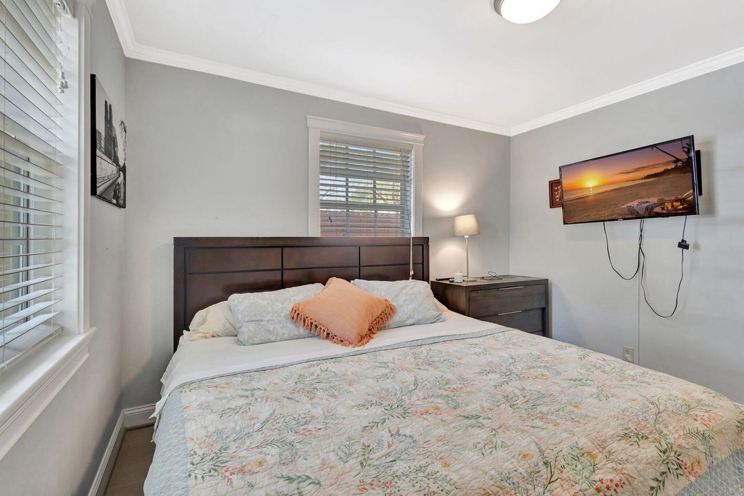 На продажу: $1,095,000 (0 спален, 0 ванн, 1392 Квадратных фут)