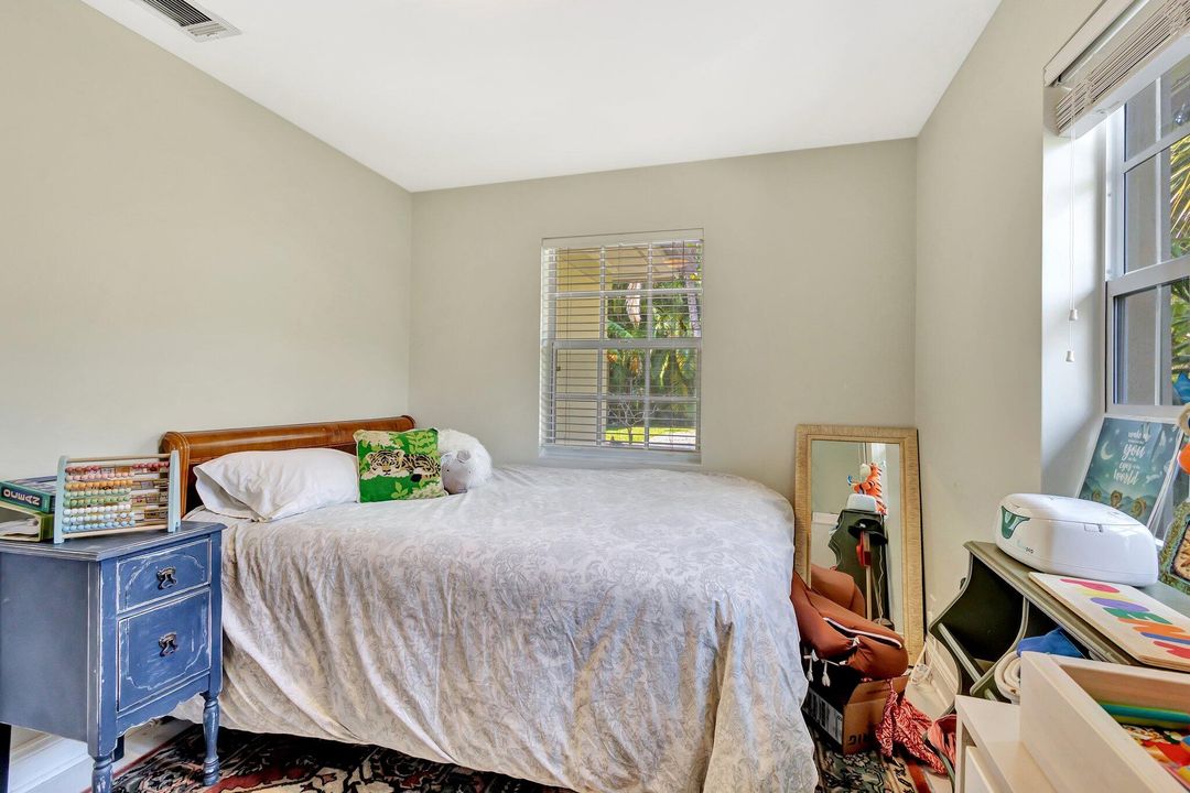 На продажу: $1,095,000 (0 спален, 0 ванн, 1392 Квадратных фут)