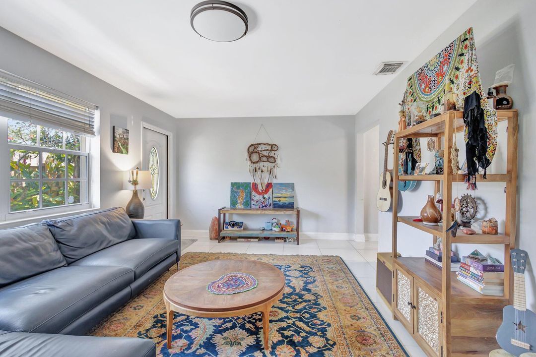 На продажу: $1,095,000 (0 спален, 0 ванн, 1392 Квадратных фут)