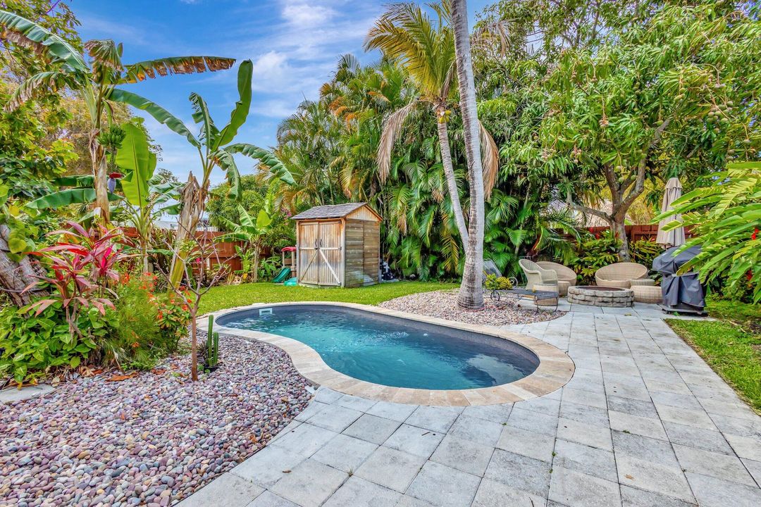 На продажу: $1,095,000 (0 спален, 0 ванн, 1392 Квадратных фут)