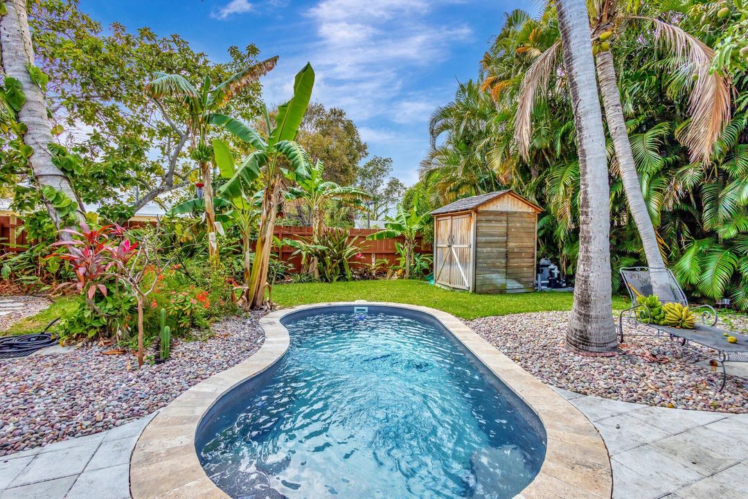 На продажу: $1,095,000 (0 спален, 0 ванн, 1392 Квадратных фут)