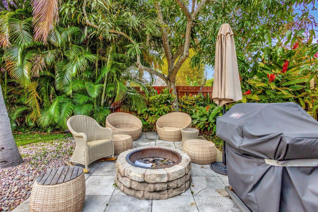 На продажу: $1,095,000 (0 спален, 0 ванн, 1392 Квадратных фут)