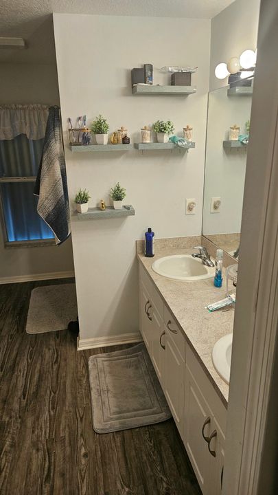 В аренду: $2,800 (3 спален, 2 ванн, 1852 Квадратных фут)