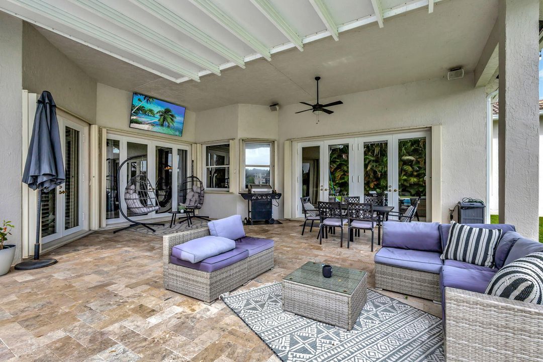 Active With Contract: $15,000 (5 beds, 3 baths, 3280 Square Feet)