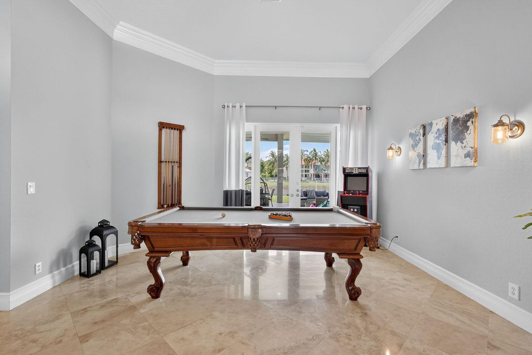 Active With Contract: $15,000 (5 beds, 3 baths, 3280 Square Feet)