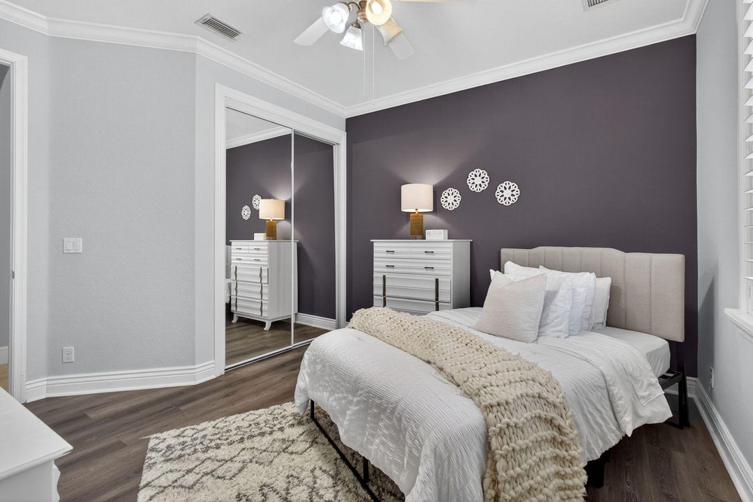 Active With Contract: $15,000 (5 beds, 3 baths, 3280 Square Feet)